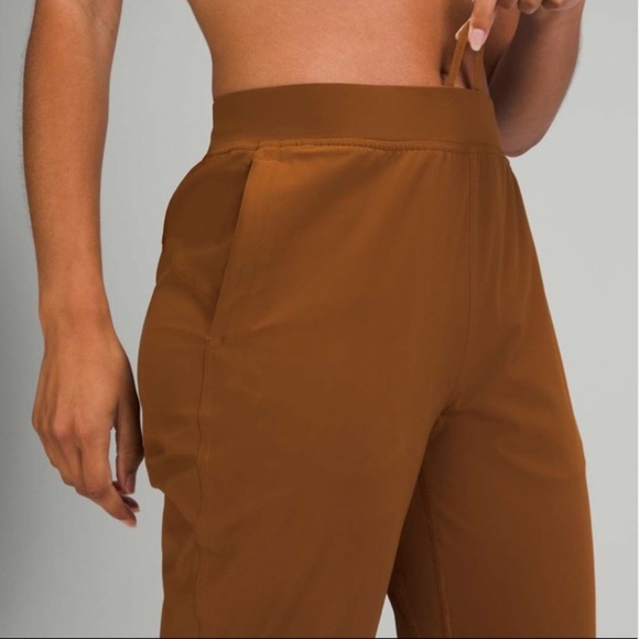 Lululemon HR Adapted State Joggers 4 - Picture 3 of 10